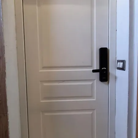 Apartament Hidden Gem In Center Tirana